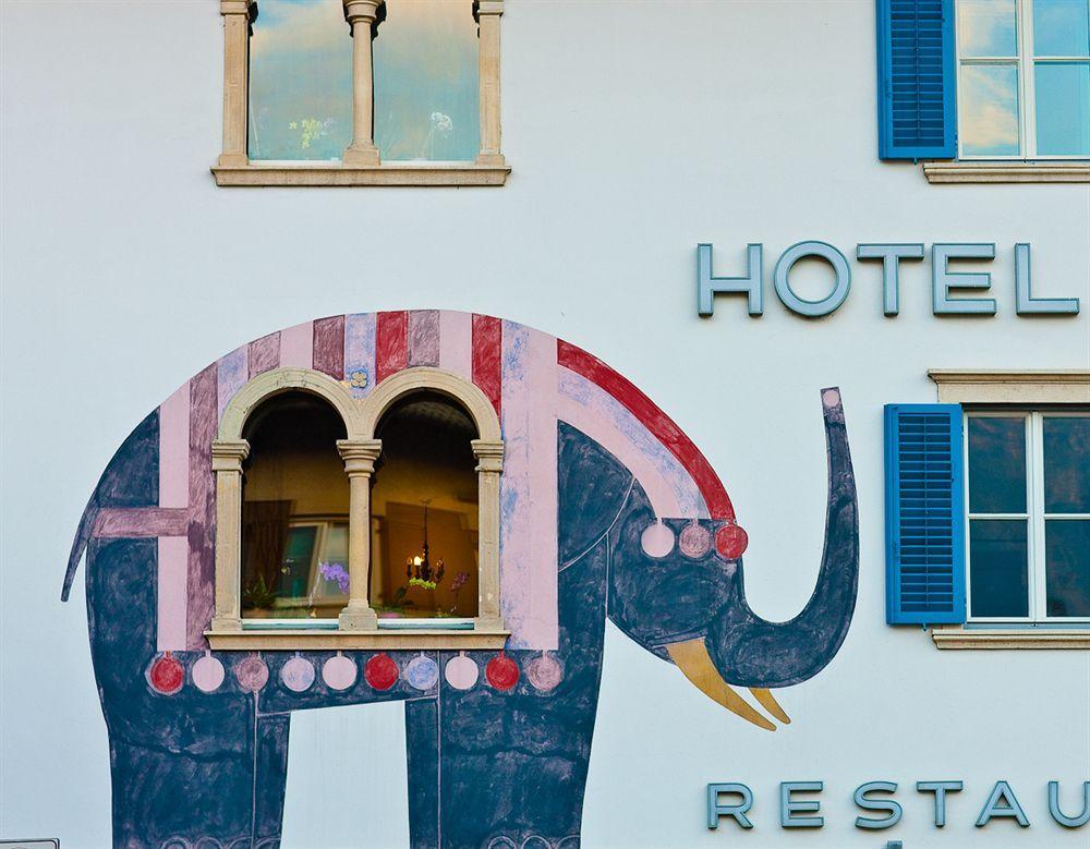 Hotel Elefant Ora / Auer Eksteriør bilde